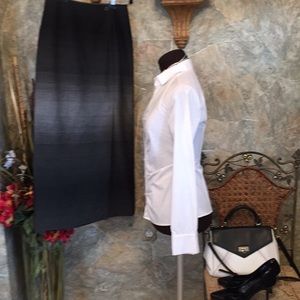 Liz Claiborne 🌹 stunning classy long skirt.